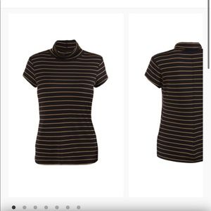 Cabi short sleeve turtleneck shirt size small